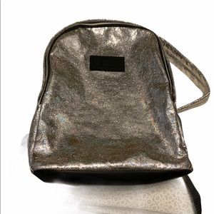Sparkly girls back pack.  Medium sized